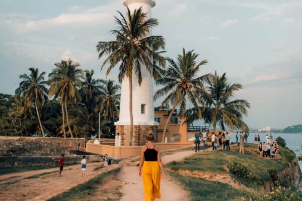 galle-dutch-fort-sri-lanka-lighthouse
